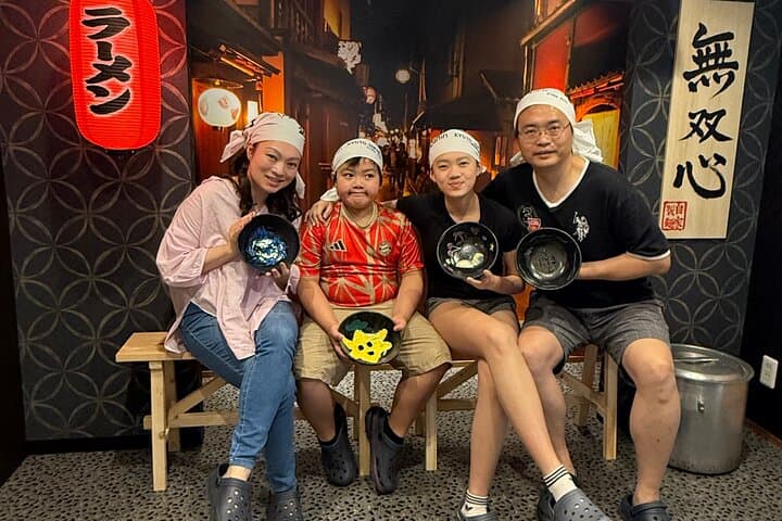 Kyoto: Paint Your Own Ramen Bowl & Michelin Ramen Class — photo 14