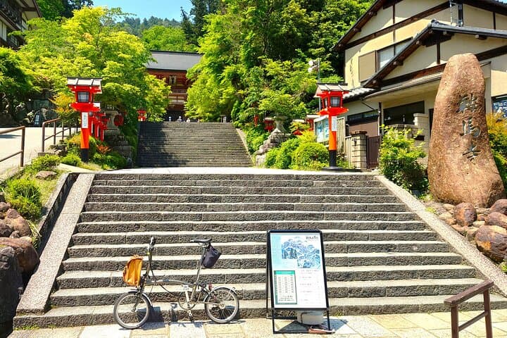 Kyoto: Kurama Hike & Kamo River Slow Cycling Tour — photo 11