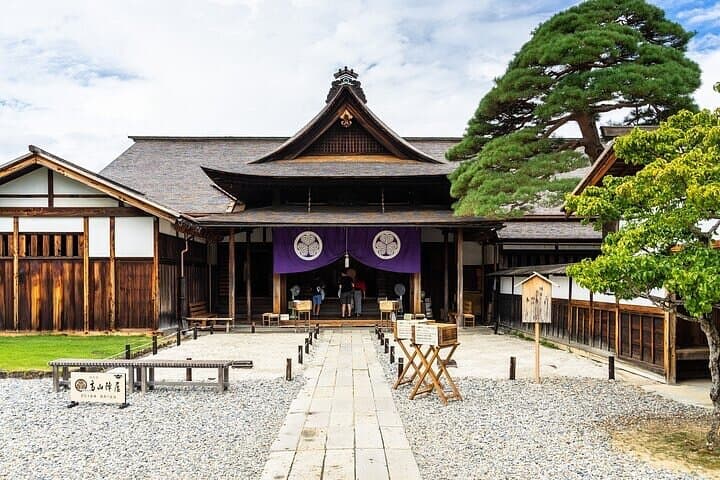 Full Day Private Tour in Takayama Old Township and Shirakawago — photo 2