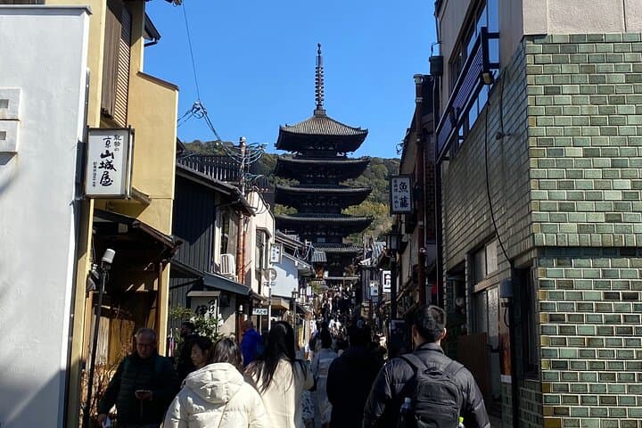 Discover the Secrets of Fushimi Inari and Gion with a Local Guide — photo 18