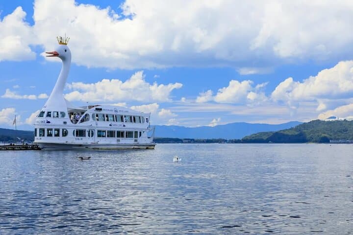 Mt Fuji Lake Kawaguchi and Yamanakako Onsen Tour from Tokyo — photo 6