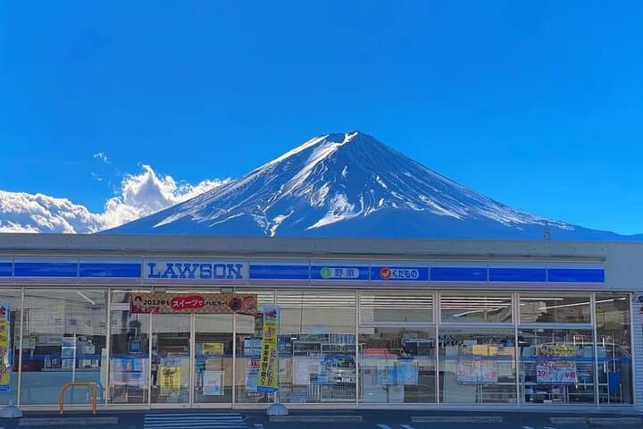Mt. Fuji Panoramic Ropeway, Oshino Hakkai & Sightseeing Day Tour — photo 6