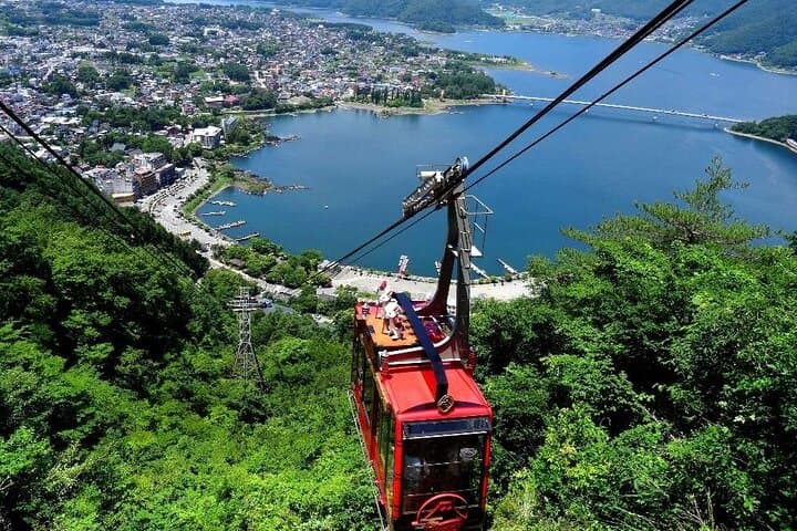 Mt. Fuji Panoramic Ropeway, Oshino Hakkai & Sightseeing Day Tour — photo 5