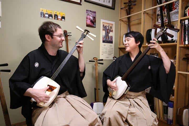 Japanaese tradtional Tsugaru Shamisen music lesson in Tokyo — photo 3