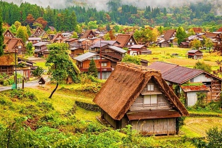 Shirakawa-go + Hida Takayama Day Tour from Nagoya Station — photo 2