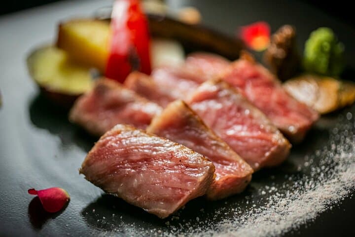 Traditional Japanese Experiences and Kobe Beef Dining Plans — photo 10