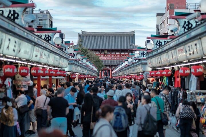 Tokyo : Hand-Roll Sushi Class, Skytree view & Asakusa Tour — photo 6