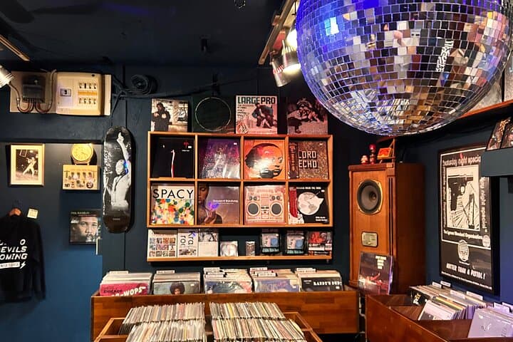 Osaka American village Bar hopping tour — photo 18
