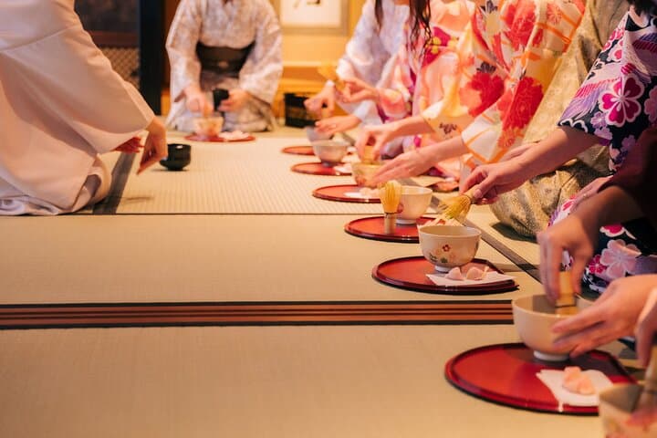 Elegant Tea Ceremony With Wearing Kimono Experience in Gion Kyoto — photo 3
