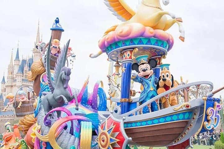 Tokyo City Transfer to Tokyo Disneyland Private Car Adventure — photo 6