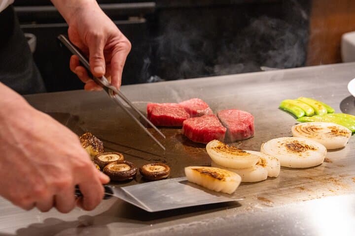 Premium Kobe Beef Experience and Sake Tasting Culinary Tour — photo 2