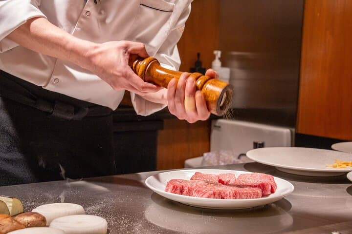Premium Kobe Beef Experience and Sake Tasting Culinary Tour — photo 8