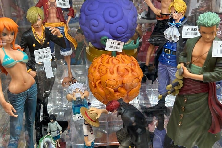 Akihabara Pop Culture Tour with Maid Café and UFO Catcher Fun — photo 3