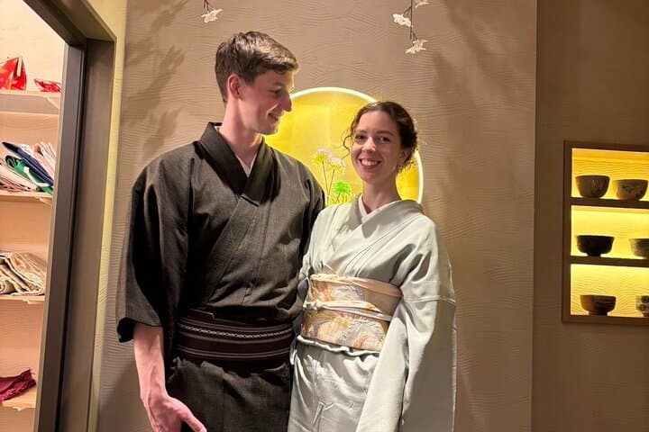Osaka: Tea Ceremony, Calligraphy, and Kimono Experience — photo 9