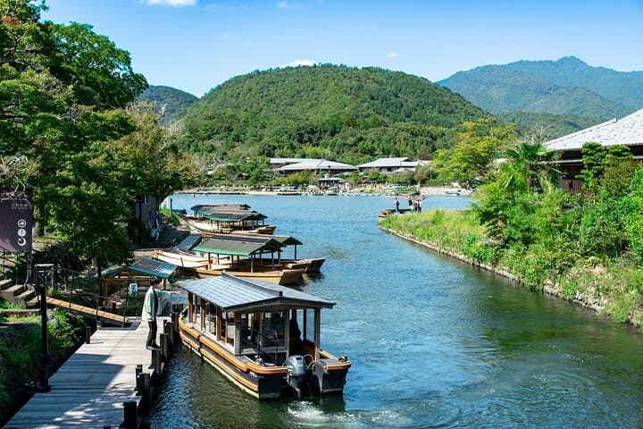 Kyoto Private boat cruise with traditional music& Geisha culture — photo 10