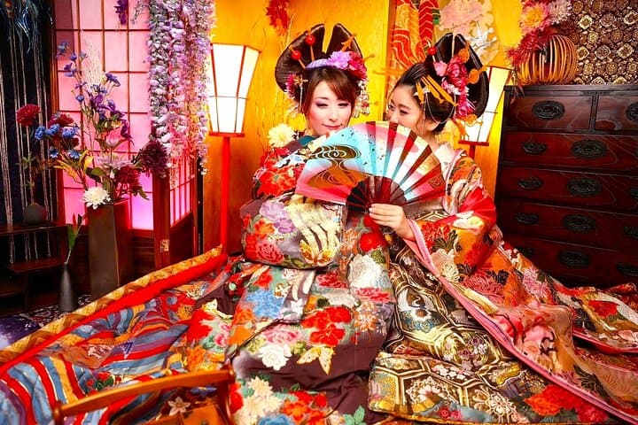 Tokyo Private Makeover Photography Studio in Luxury Kimono — photo 3