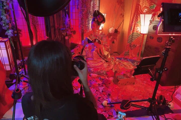 Tokyo Private Makeover Photography Studio in Luxury Kimono — photo 6