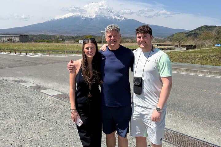 Mt Fuji Private Day Tour from Tokyo with English-Speaking Driver — photo 2