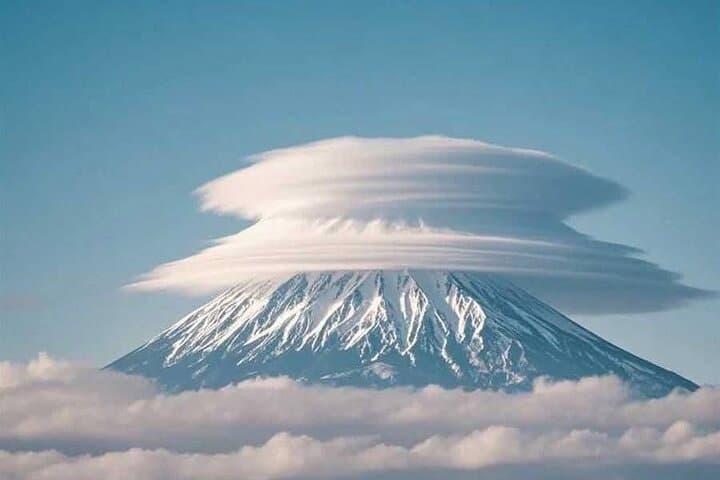 Mount Fuji Luxury Tour in Mercedes-Benz | Green Plate Car — photo 13