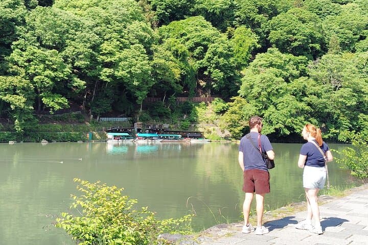Kyoto: Serene Morning Walk in Arashiyama Bamboo Grove — photo 14
