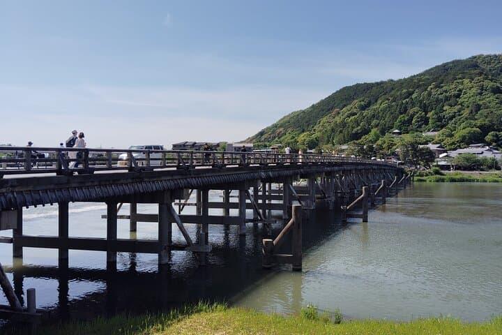 Kyoto: Serene Morning Walk in Arashiyama Bamboo Grove — photo 15
