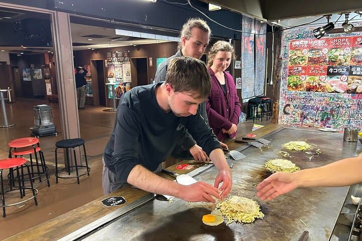 Hiroshima Peace Bicycle Tour and Okonomiyaki Dinner — photo 5