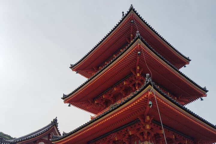 Kyoto: Sunrise Serenity at the Sacred Kiyomizu-dera Temple — photo 10