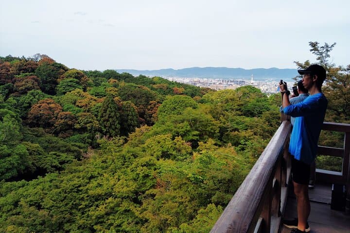 Kyoto: Sunrise Serenity at the Sacred Kiyomizu-dera Temple — photo 9