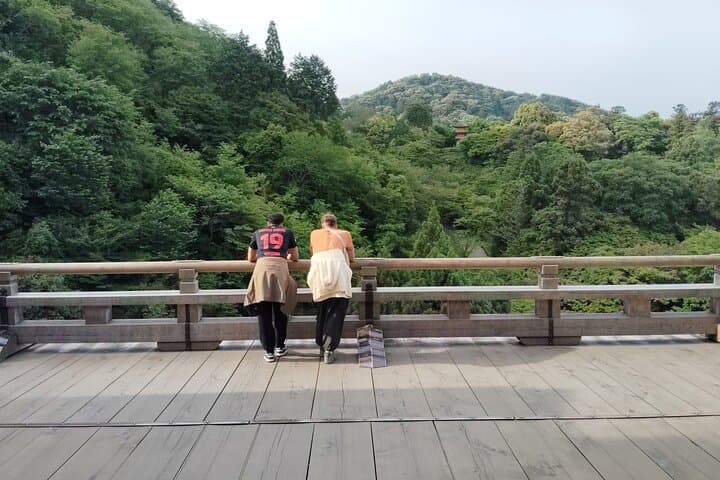 Kyoto: Sunrise Serenity at the Sacred Kiyomizu-dera Temple — photo 13
