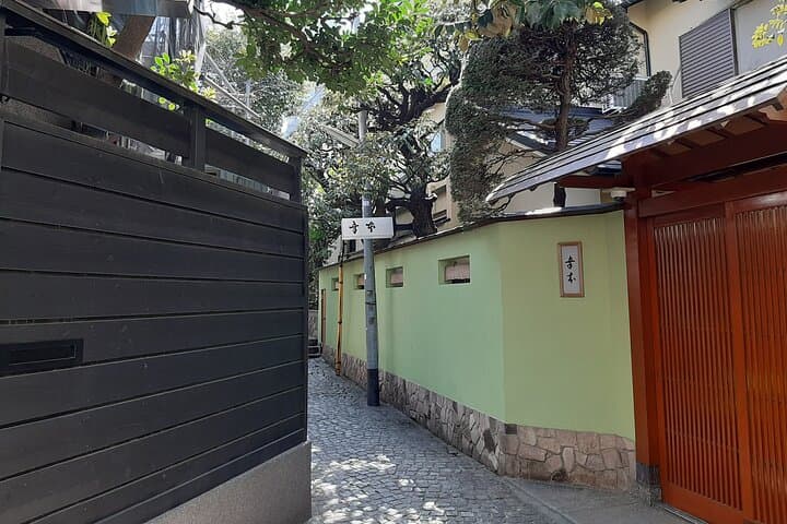 Kagurazaka and Waseda - Tokyo's hidden neighborhoods — photo 2