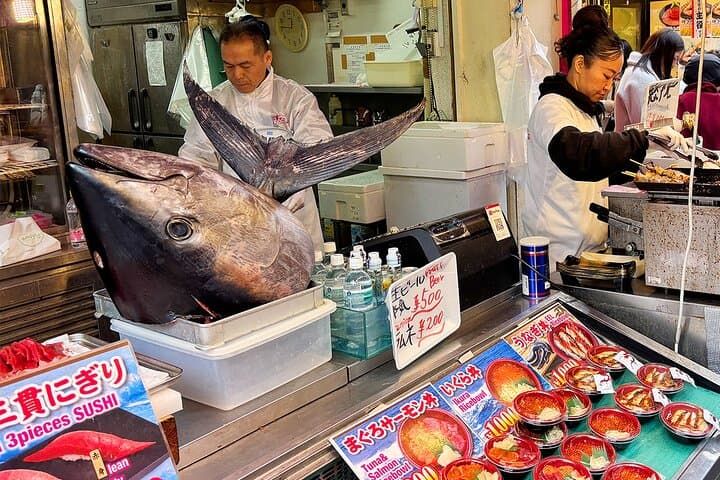 Tsukiji Fish Market: Street Food Tour with Tasting — photo 2
