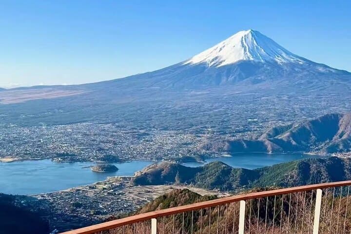 Private Mt Fuji Area Day Trip with English Speaking Driver — photo 5