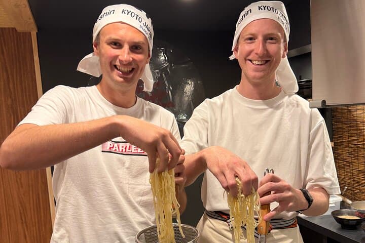 Kyoto: Paint Your Own Ramen Spoon & Michelin Ramen Class — photo 6