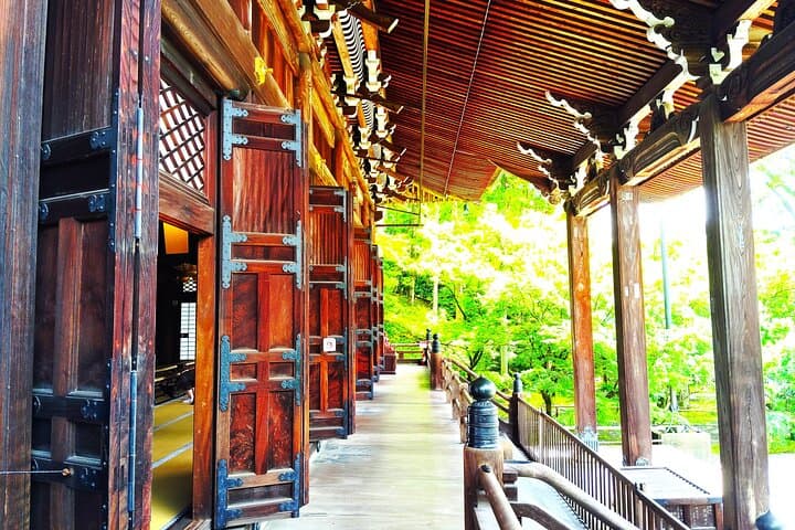 Kyoto: Serene Stroll Through Eikando’s Timeless Temple Paths — photo 5