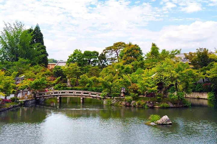 Kyoto: Serene Stroll Through Eikando’s Timeless Temple Paths — photo 2