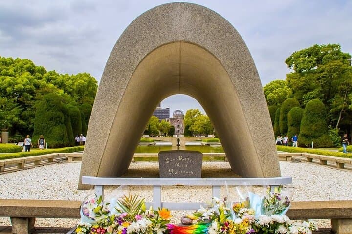 Hiroshima Private Tour: Beyond the Bomb & Hidden Stories — photo 2
