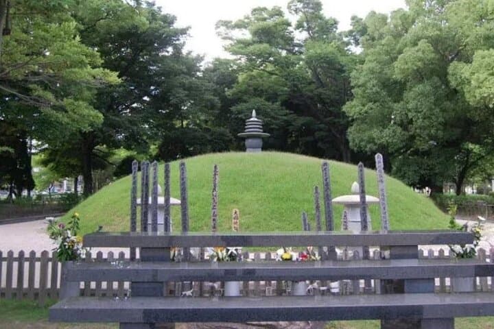 Hiroshima Private Tour: Beyond the Bomb & Hidden Stories — photo 4
