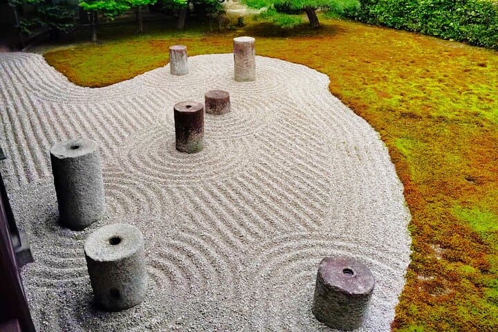 Kyoto: Tofuku-ji Temple and Komyo-in Guided Walking Tour — photo 4
