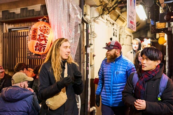 Tokyo Shinjuku Historical & Backstreets Walking Tour — photo 2