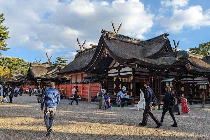 Customizable Osaka Historical Full Day Walking Tour — photo 12