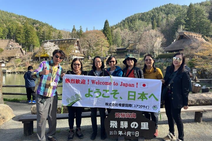 Private Mt. Fuji or Hakone Day Tour with English-Speaking Driver — photo 1