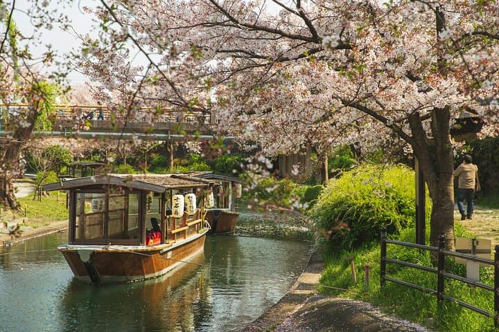Fushimi Kyoto Walking Tour with Sake Tasting and Canal Boat Ride — photo 10