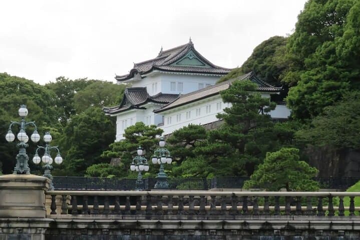 Imperial Palace East Garden Private Tour from Tokyo — photo 1