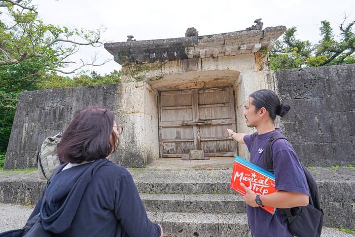 Okinawa Shuri Castle Peace Walking Tour — photo 4