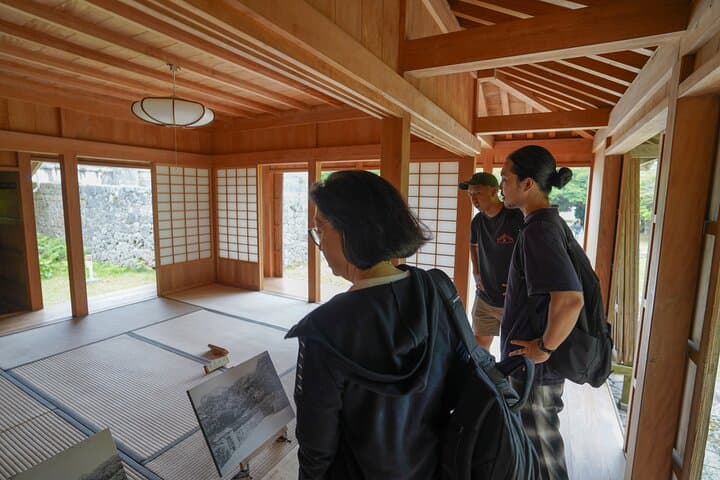 Okinawa Shuri Castle Peace Walking Tour — photo 9