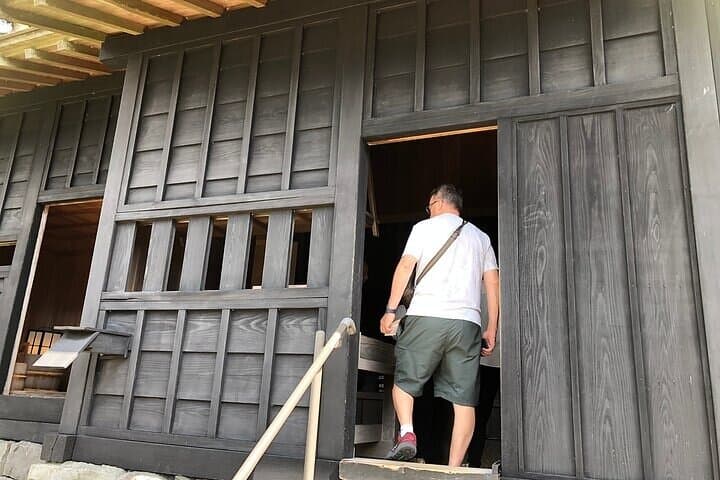 Hakone Shrine and Checkpoint Guided Tour — photo 5