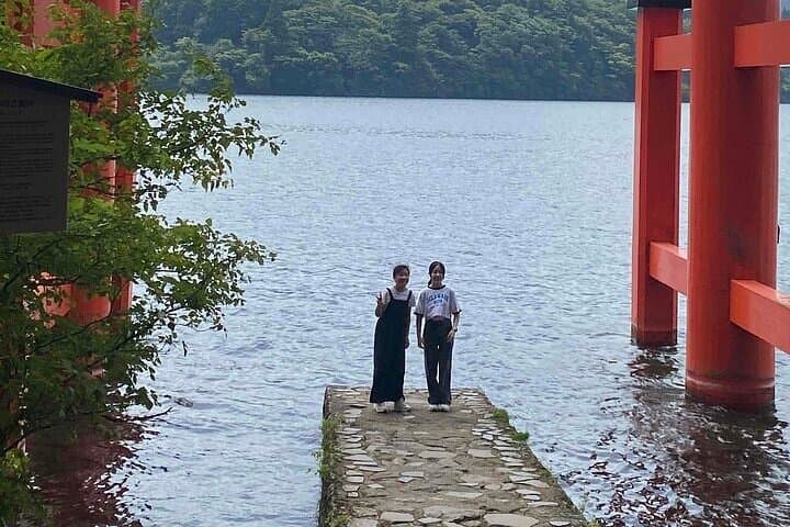 Hakone Shrine and Checkpoint Guided Tour
