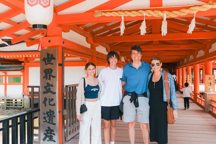 Hiroshima & Miyajima Private Custom Tour with Local Guide — photo 2