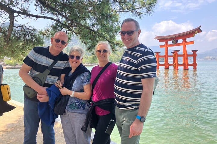 Hiroshima & Miyajima Private Custom Tour with Local Guide — photo 7