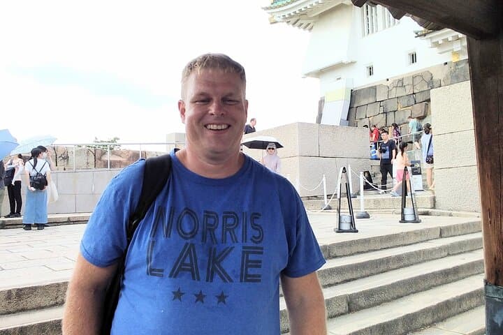 Osaka: Castle and Stone Walls Guided Walking Tour — photo 12